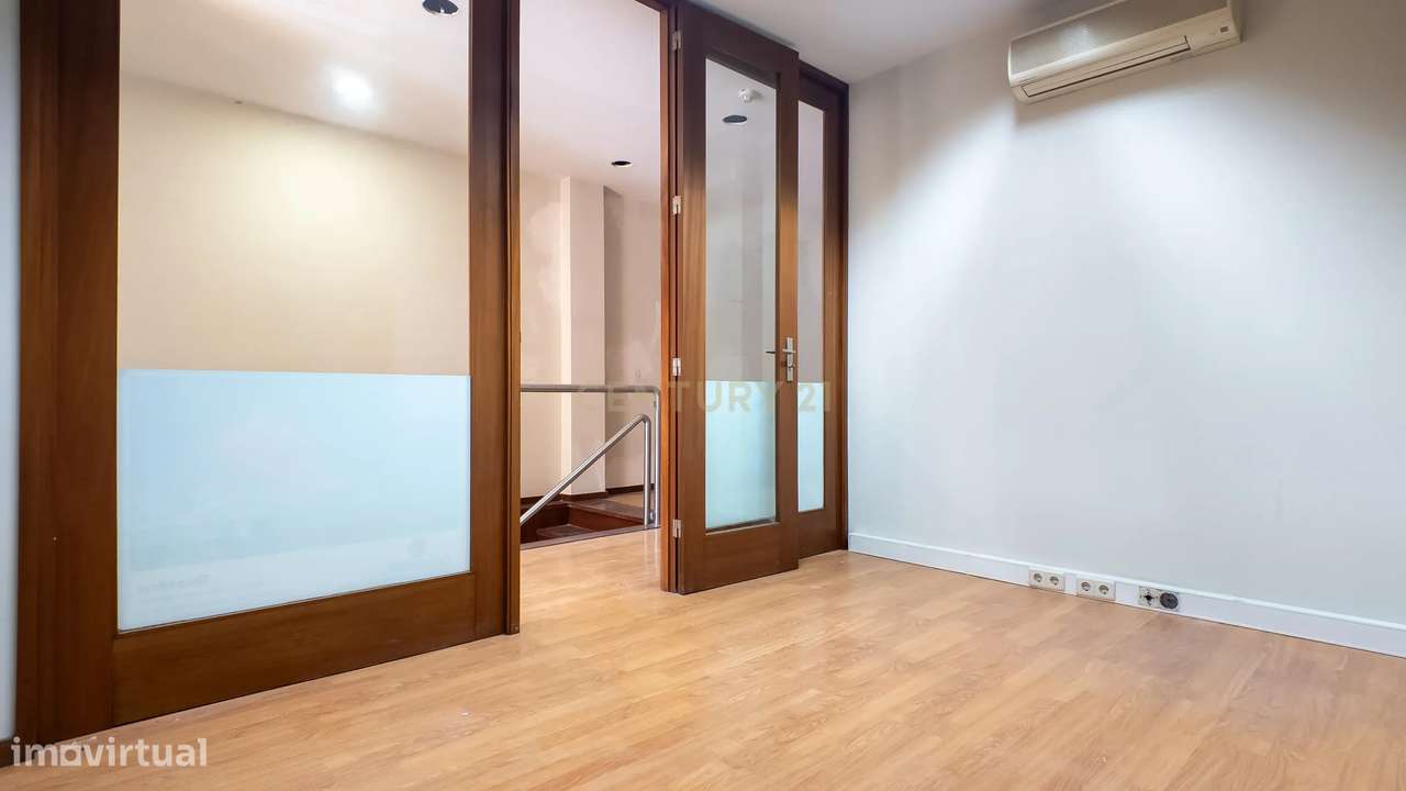 Loja com 244m2 na Rua da Constituição para Venda - INVESTIDORES - Grande imagem: 5/21