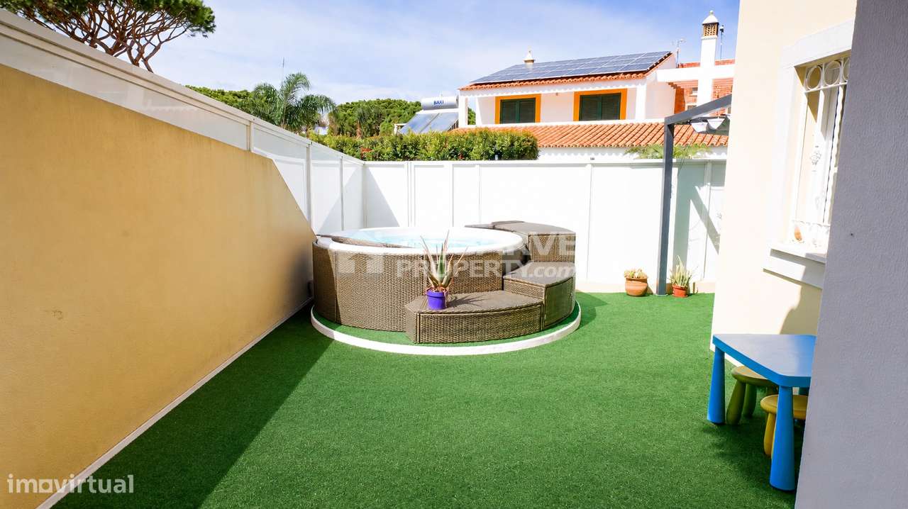 Moradia V4 recentemente remodelada próxima da praia e da Marina Vilamo-37