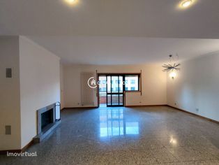 Apartamento, para arrendamento, Porto - Aldoar, Foz do Douro e Nevo...