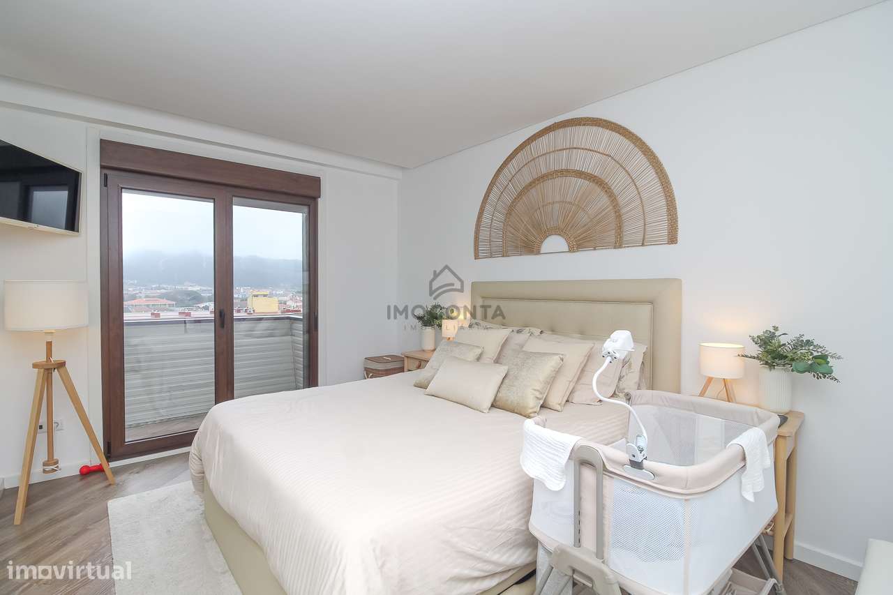 T3 Último Piso c/Terraço Edificio Camaleão- Valongo-19