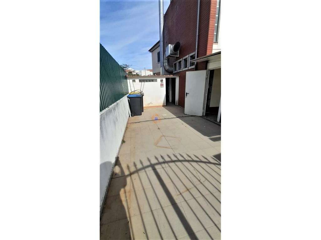 Café e Restaurante no Alto do Índio, Sobreda-11