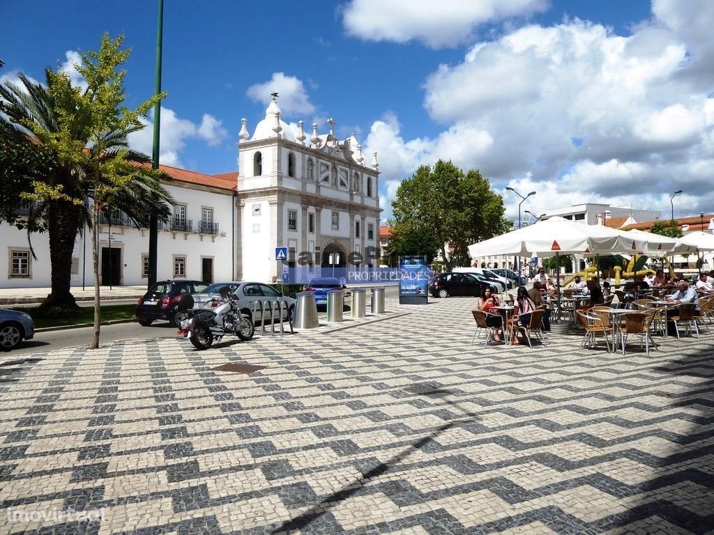 Lote terreno p/ construção 8 apartamentos. Portugal, Pombal.