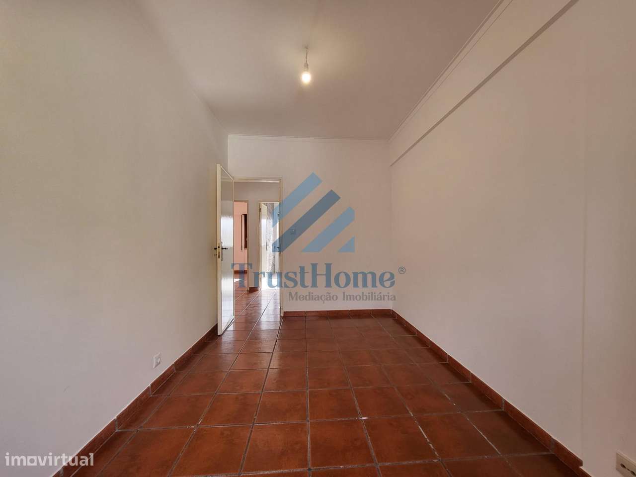 T2 no centro de Queluz a 5min da estação de Queluz-12