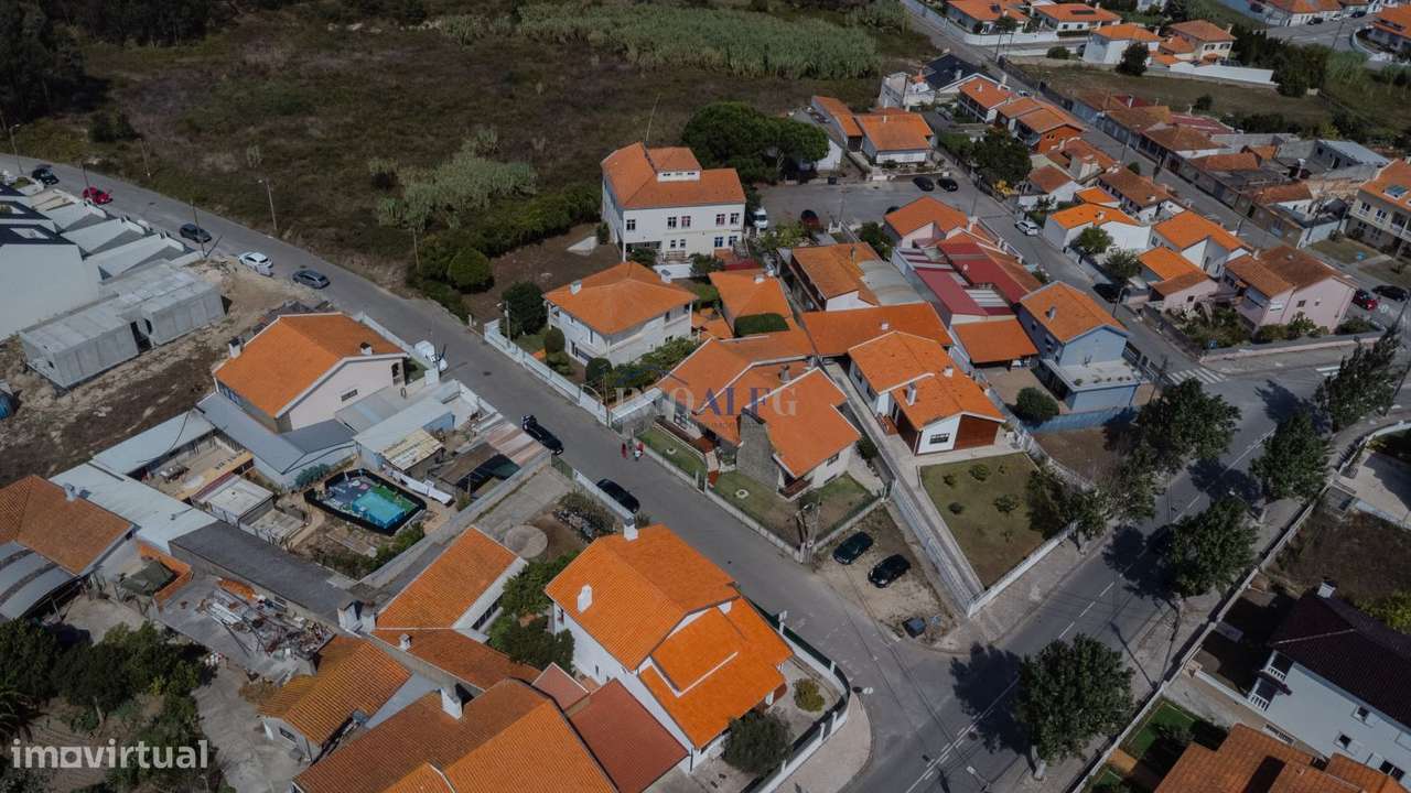 Moradia T5 em Santa Joana perto do centro de Aveiro-48