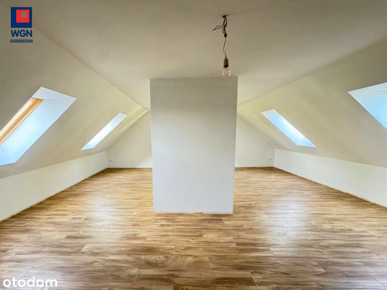 Gustownie wykończony dom w okolicach Kłodzka na sprzedaż.-14