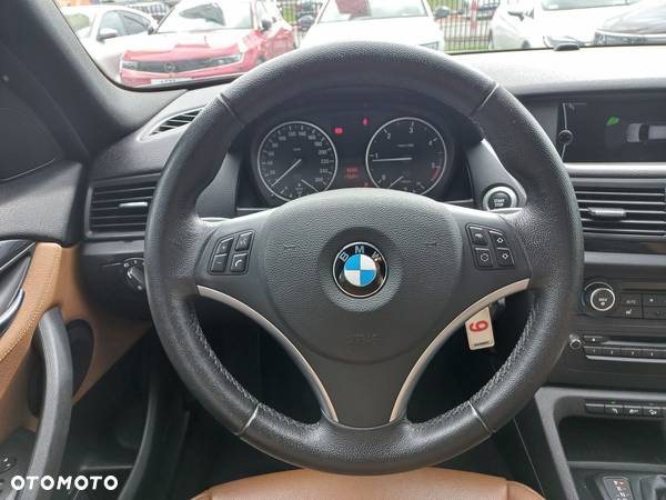 BMW X1 xDrive20d - 16