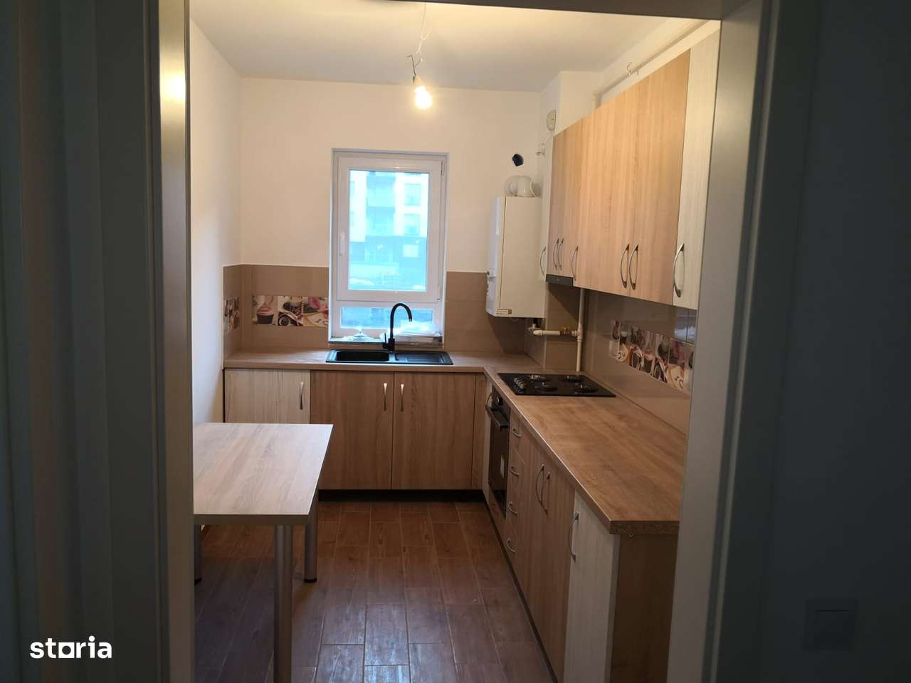 Apartament cu 2 camere structura mare zona Tractorul Coresi-11