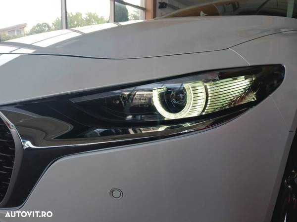 Mazda 3 FASTBACK e-SKYACTIV-X 186 M HYBRID EXCLUSIVE-LINE - 9