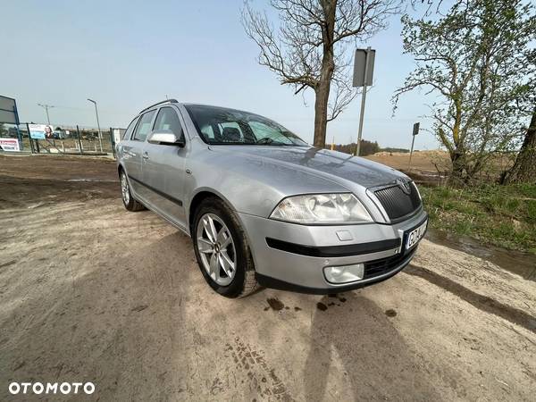 Skoda Octavia 2.0 TDI L&K DSG - 6