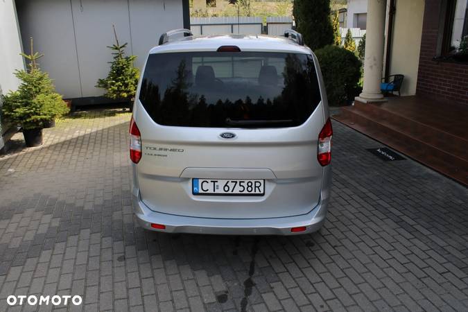 Ford Tourneo Courier 1.5 TDCi Titanium - 3