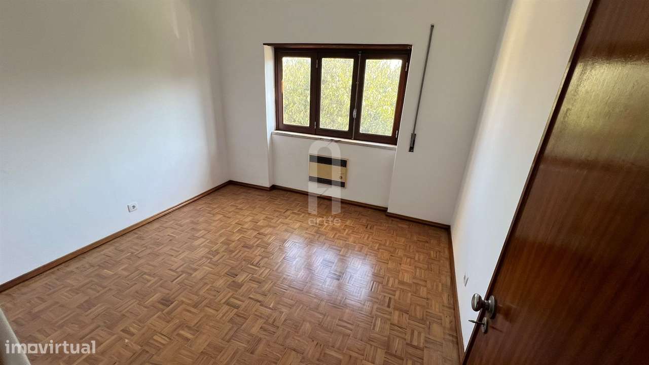 Prédio no Centro de Almada - Grande imagem: 4/12