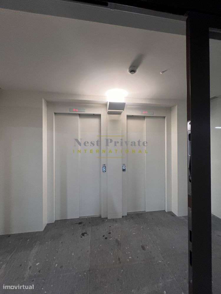 Apartamento T2 à venda na Rua de Diogo Botelho - Grande imagem: 3/27