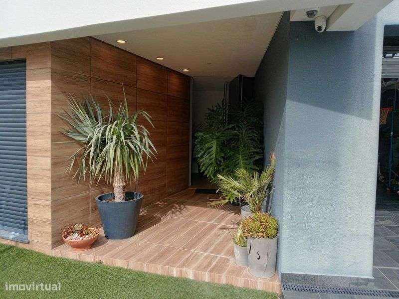Moradia unifamiliar na Urbanização dos Jardins de Santiago, Setúbal - Grande imagem: 5/12