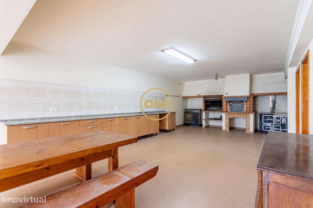 Propriedade Exclusiva em Sesimbra com 7.500m2 | Moradia de 529m2, Priv-40