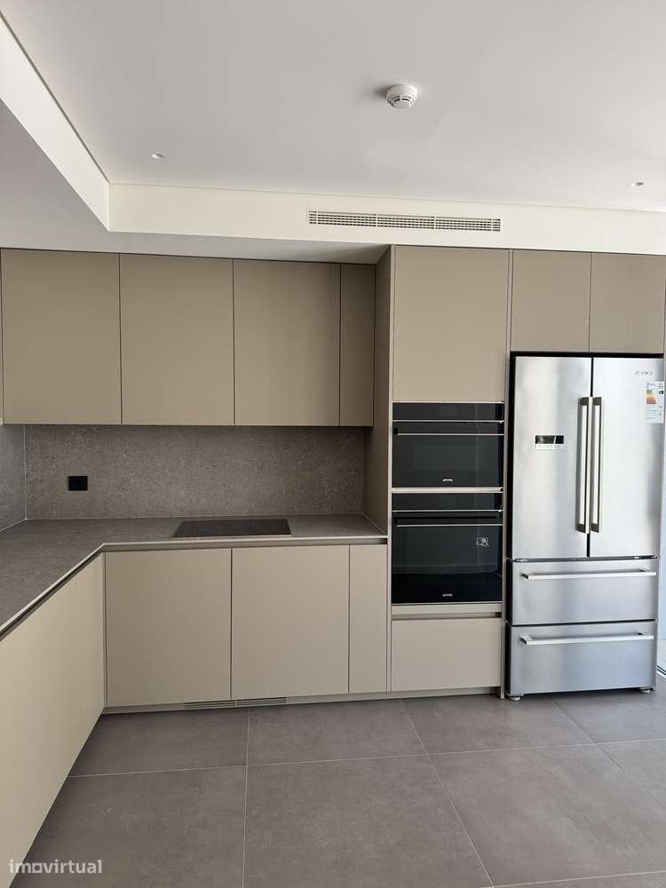 Exclusivo T4 no Prata Riverside Village-6