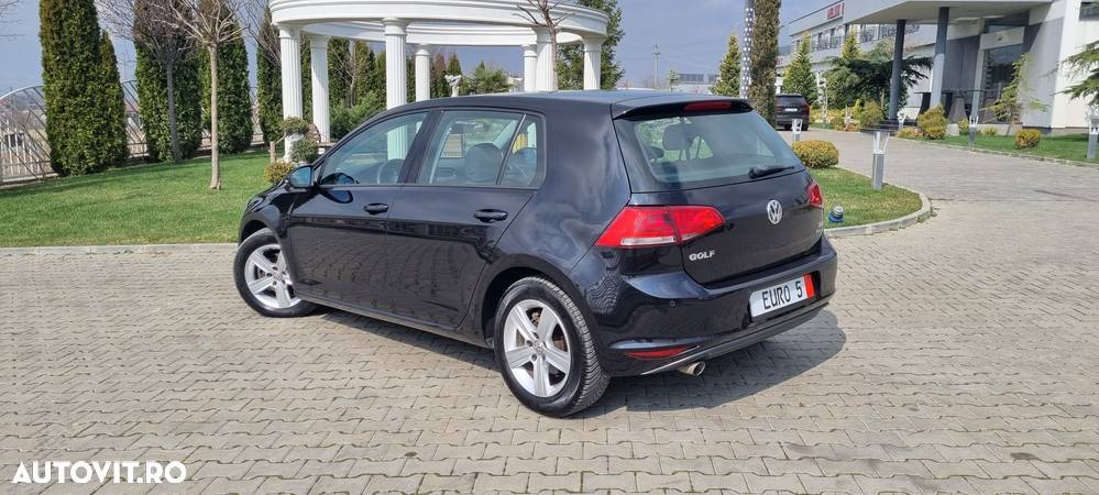 Volkswagen Golf 1.6 TDI BlueMotion Technology DPF Comfortline - 5