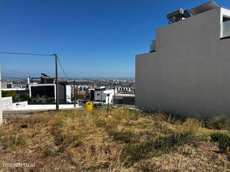 Terreno Urbano Com 2 Frentes e Vista Única - Grande imagem: 4/6