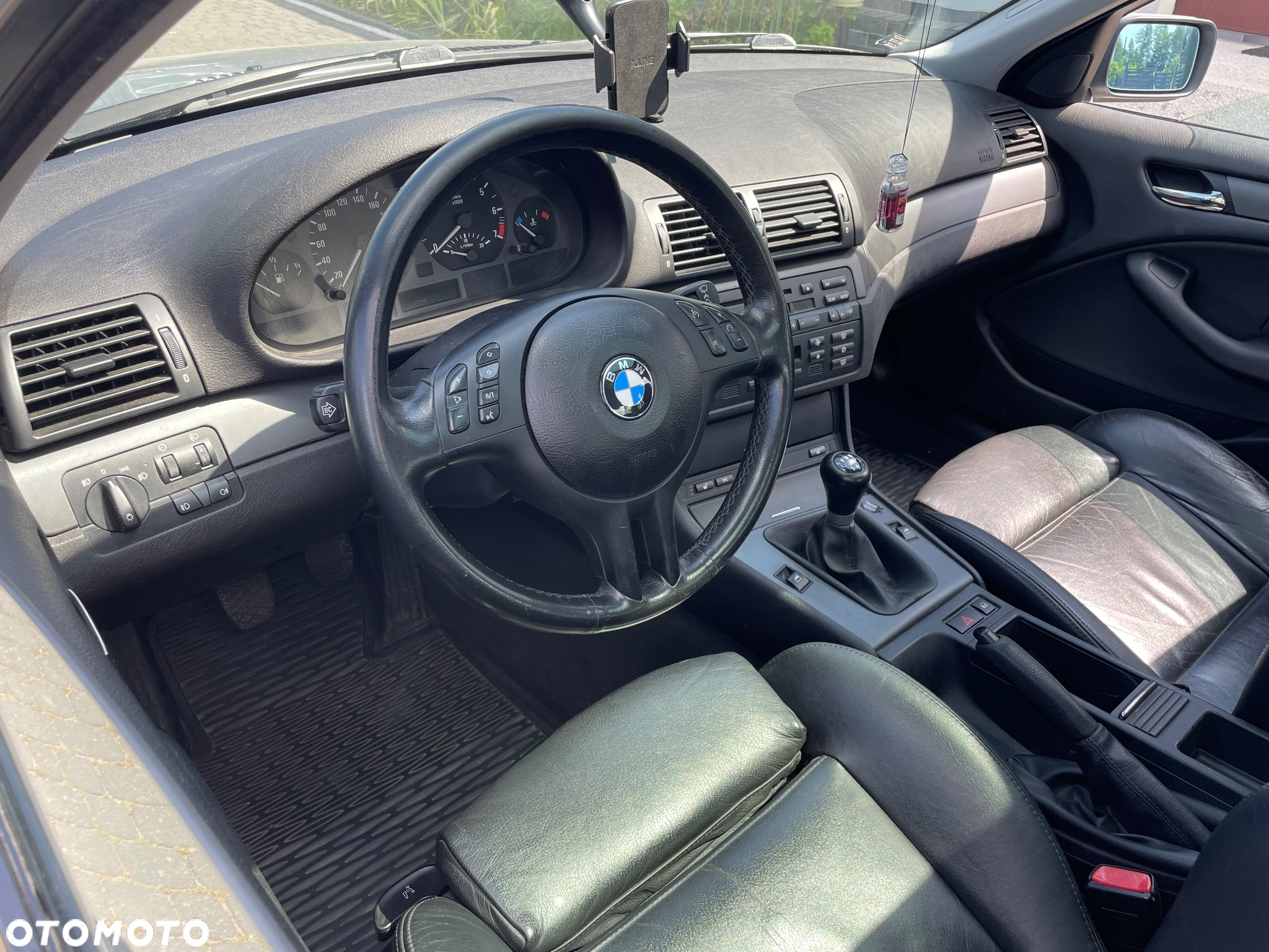 BMW Seria 3 318i - 12