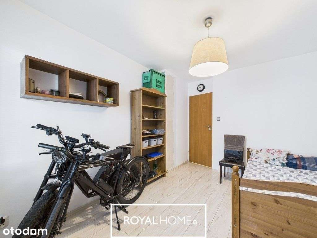 Dwa pokoje z balkonem w super lokalizacji!-4