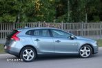 Volvo V40 D2 Summum - 24