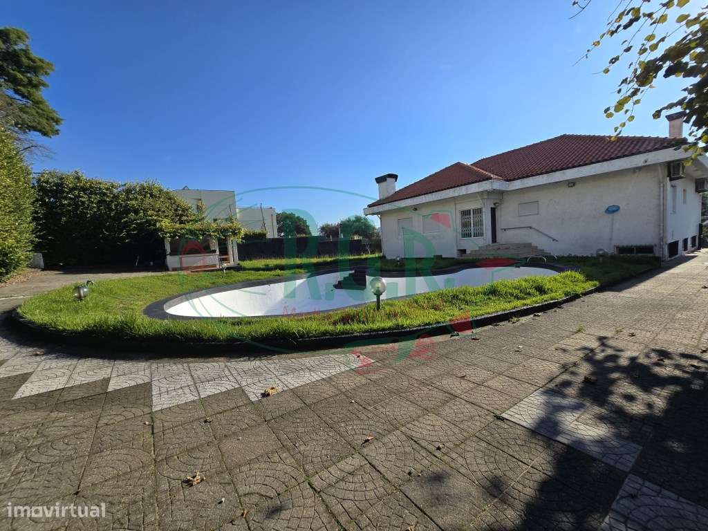 Moradia Isolada T3 | Piscina | Vistas Rio | 5 Min Porto-52