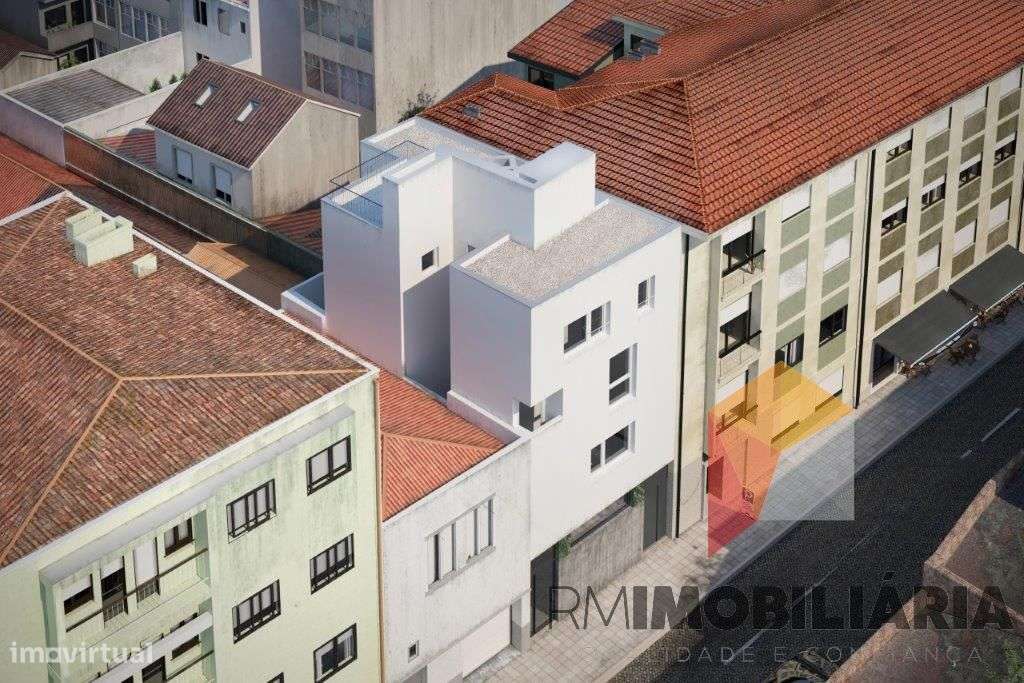 Apartamento Duplex T1 NOVO na Constituição - Grande imagem: 4/17