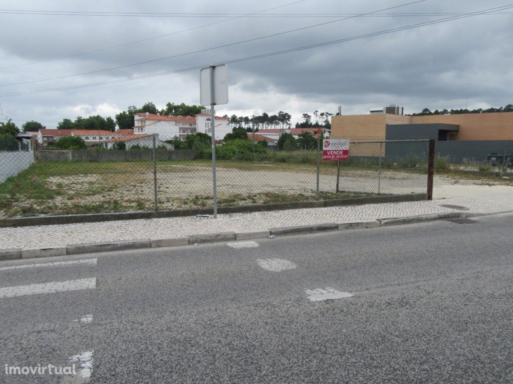 Terreno urbano na Embra, Marinha Grande