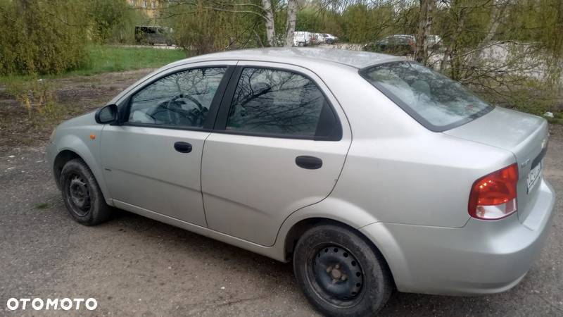 Chevrolet Aveo - 3