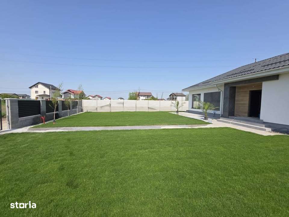 Casa 4 Camere,  DOMNESTI-1 km de Primarie, - Imagine principală: 1/12