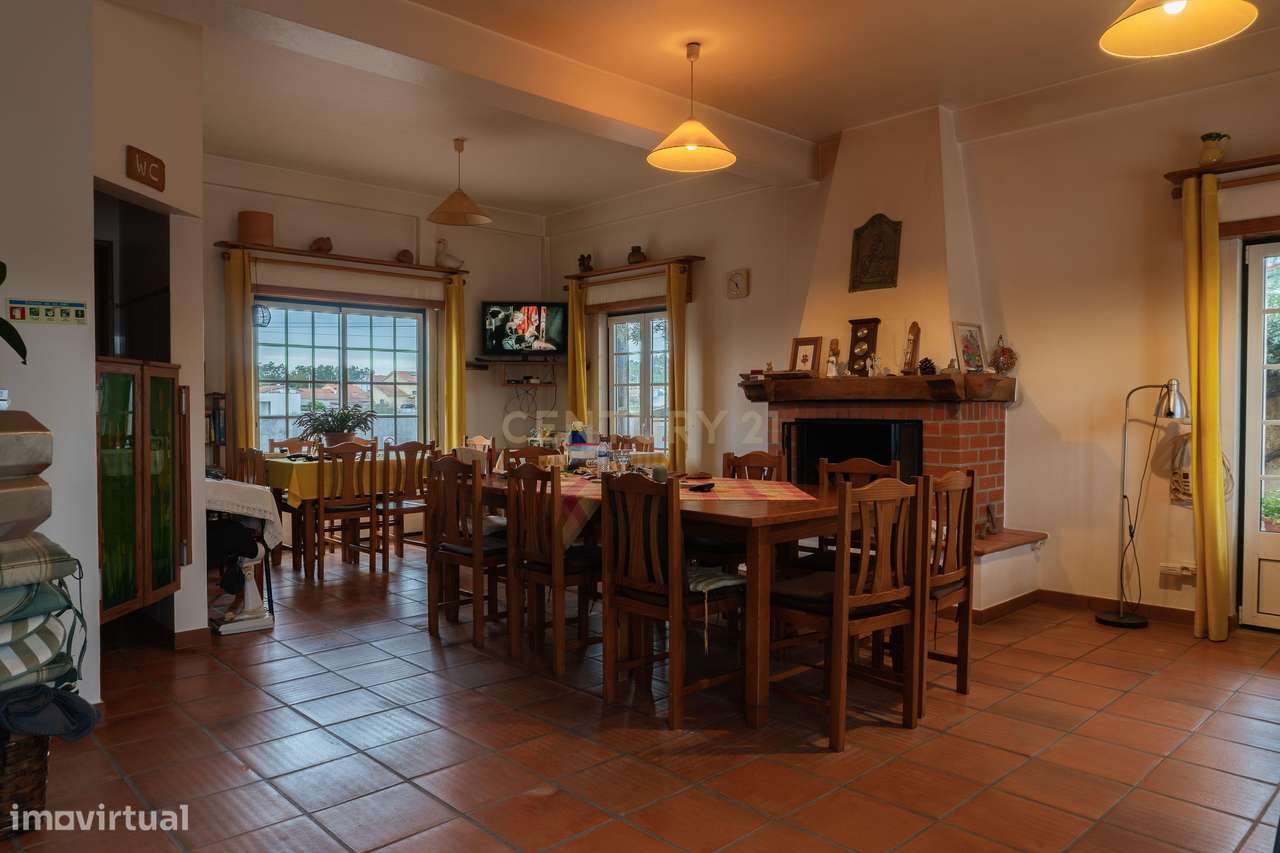 Oportunidade de investimento: edifício habitacional + piscina + terren-24