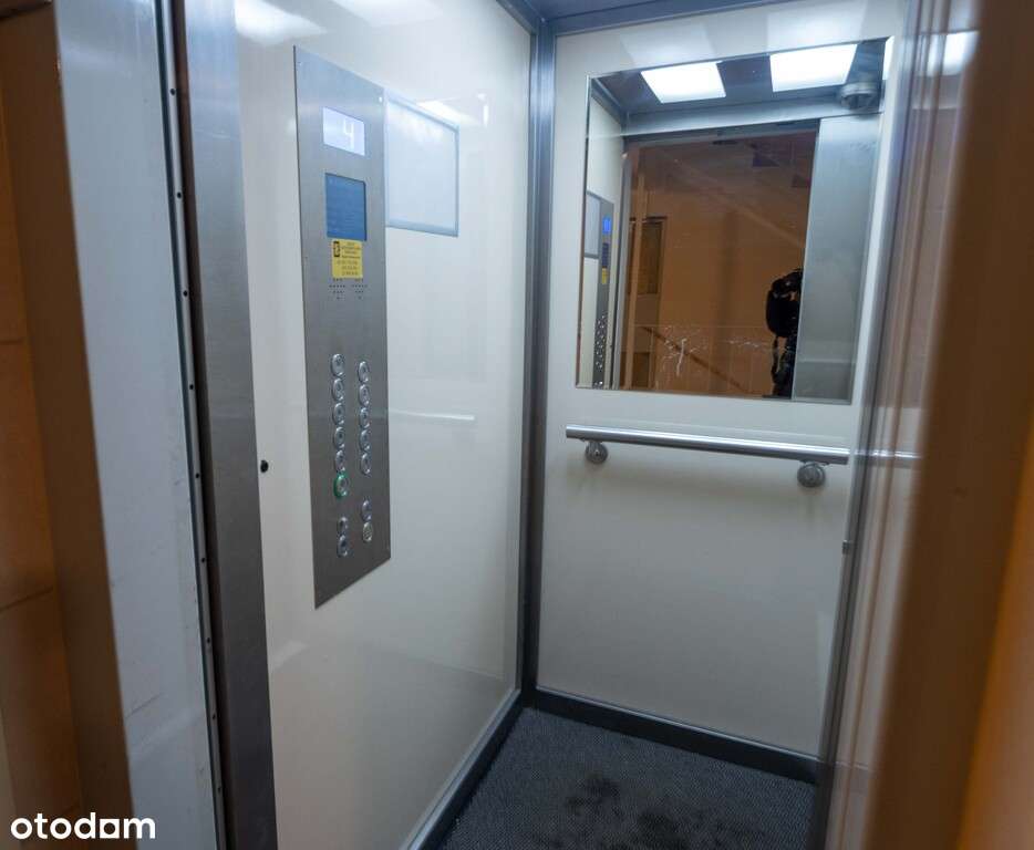 2 pokoje w ścisłym centrum Warszawy-14