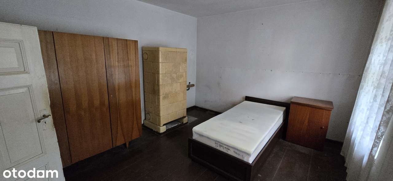 Mieszkanie w centrum, parter, do remontu-2