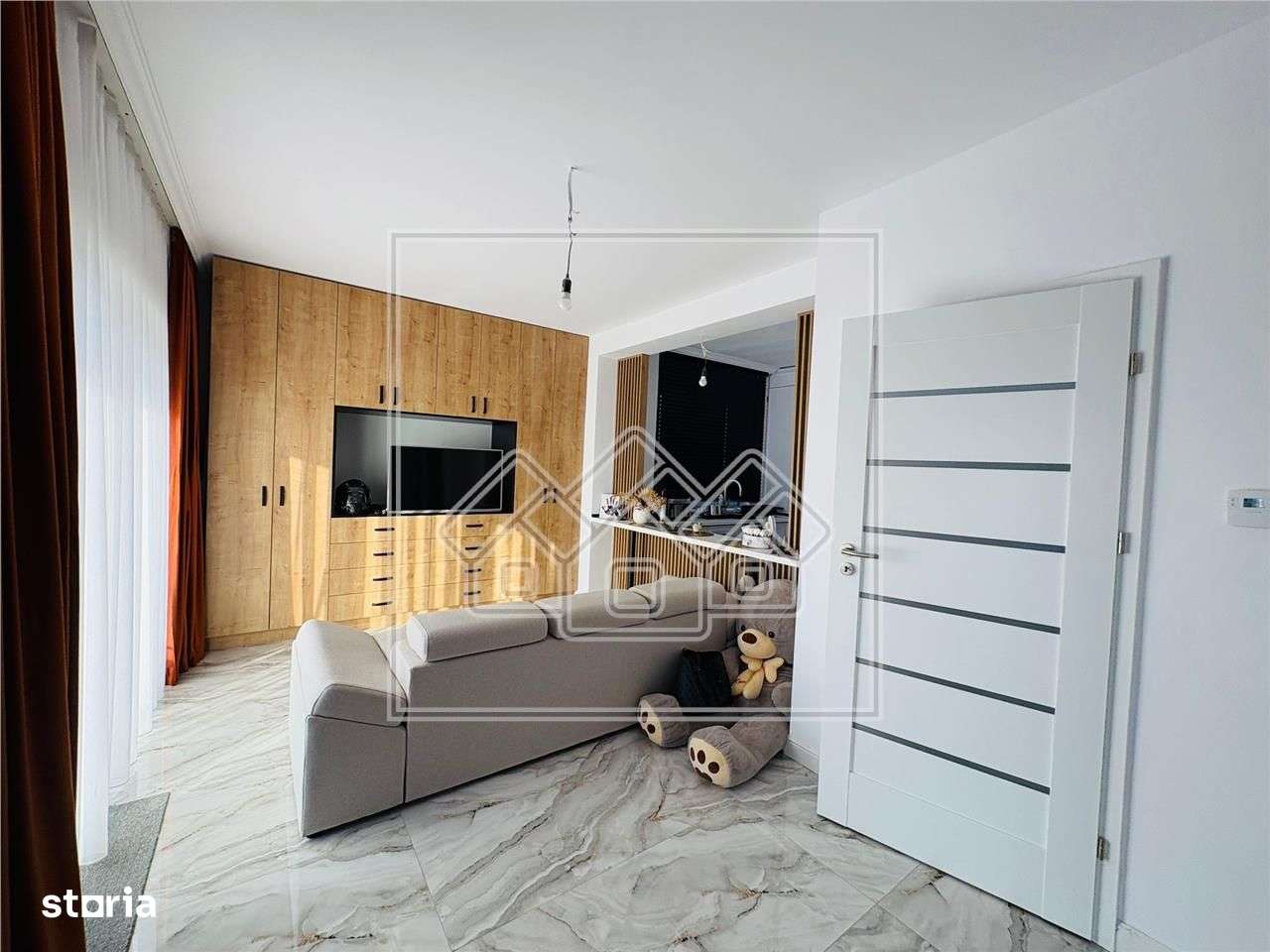 Apartament decomandat cu 2 camere, terasa, mobilat si utilat - Imagine principală: 2/18