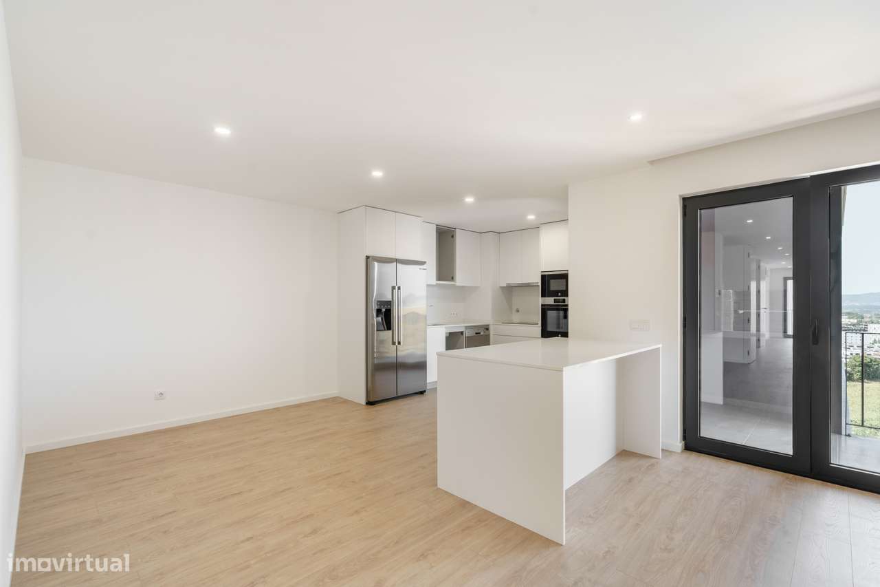 Exclusivo T3 Novo no Último Piso | 196 m² | Duas Frentes-13