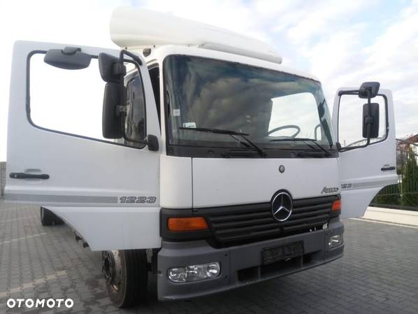 Drzwi Mercedes Atego - 1