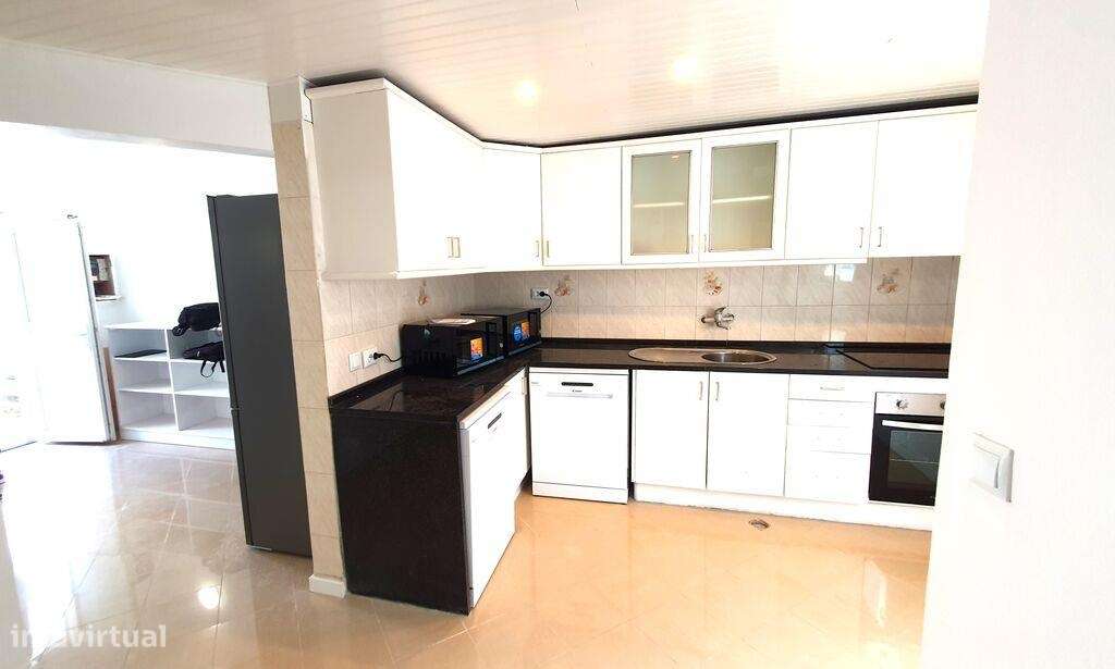 Moradia bi-familiar T9 em Ajuda de 152 m2 - Grande imagem: 3/40