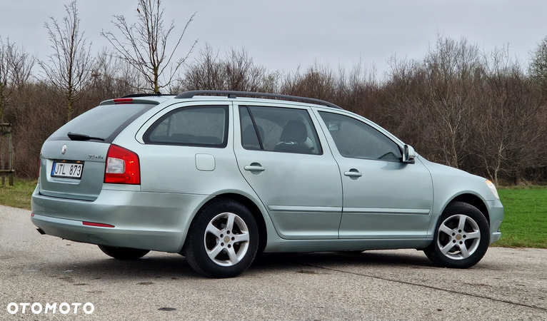 Skoda Octavia 1.6 - 14