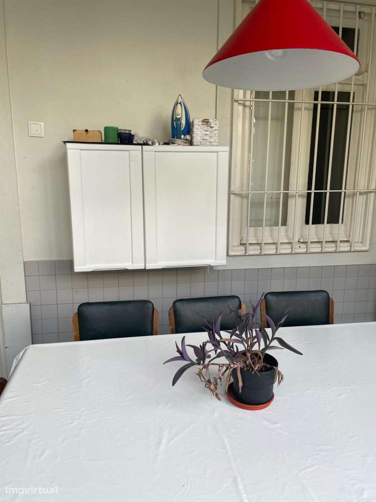 Quarto - localizado em São Bento Lisbon - Grande imagem: 3/9