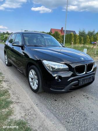 BMW X1 sDrive16d Sport Line - 1