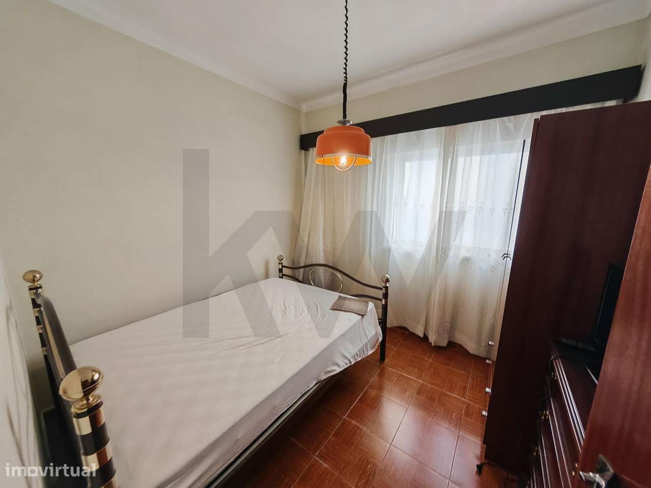 Moradia T3 no Tramagal, numa prestigiada localização da vila-4