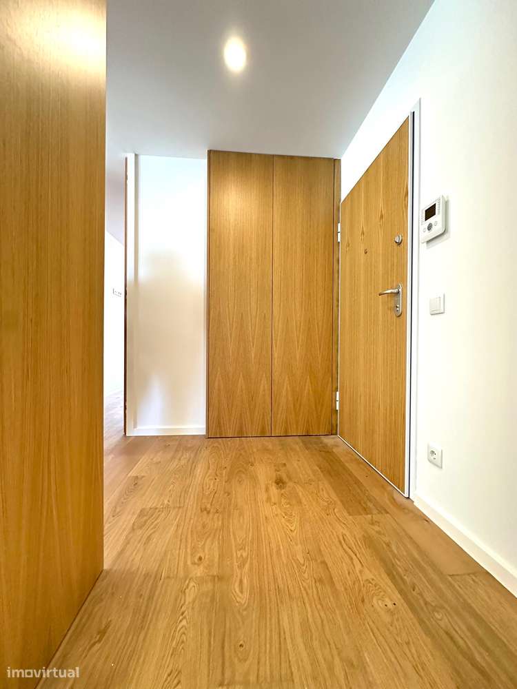 T1 de duas frentes em Canidelo a 250 m da praia e lugar garagem...-5