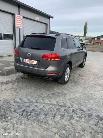 DEZMEMBREZ Piese Auto Volkswagen Touareg 7P Motor 3.0 Diesel euro 5 cod CRC Cutie de Viteze Automata NAC transfer Grup Cardan interior Piele Jante Aluminiu R18 - 4