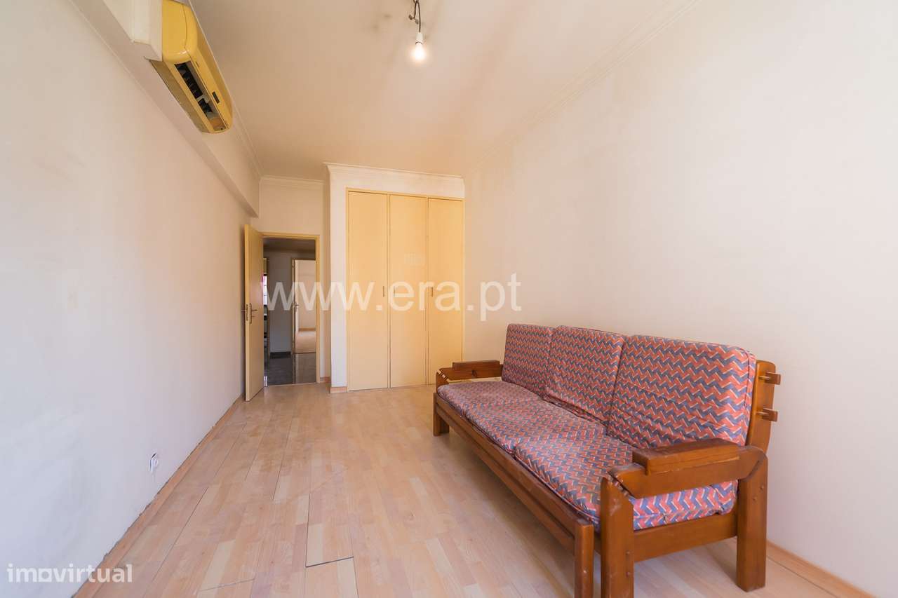 Apartamento T3 no Casal do Chapim-5