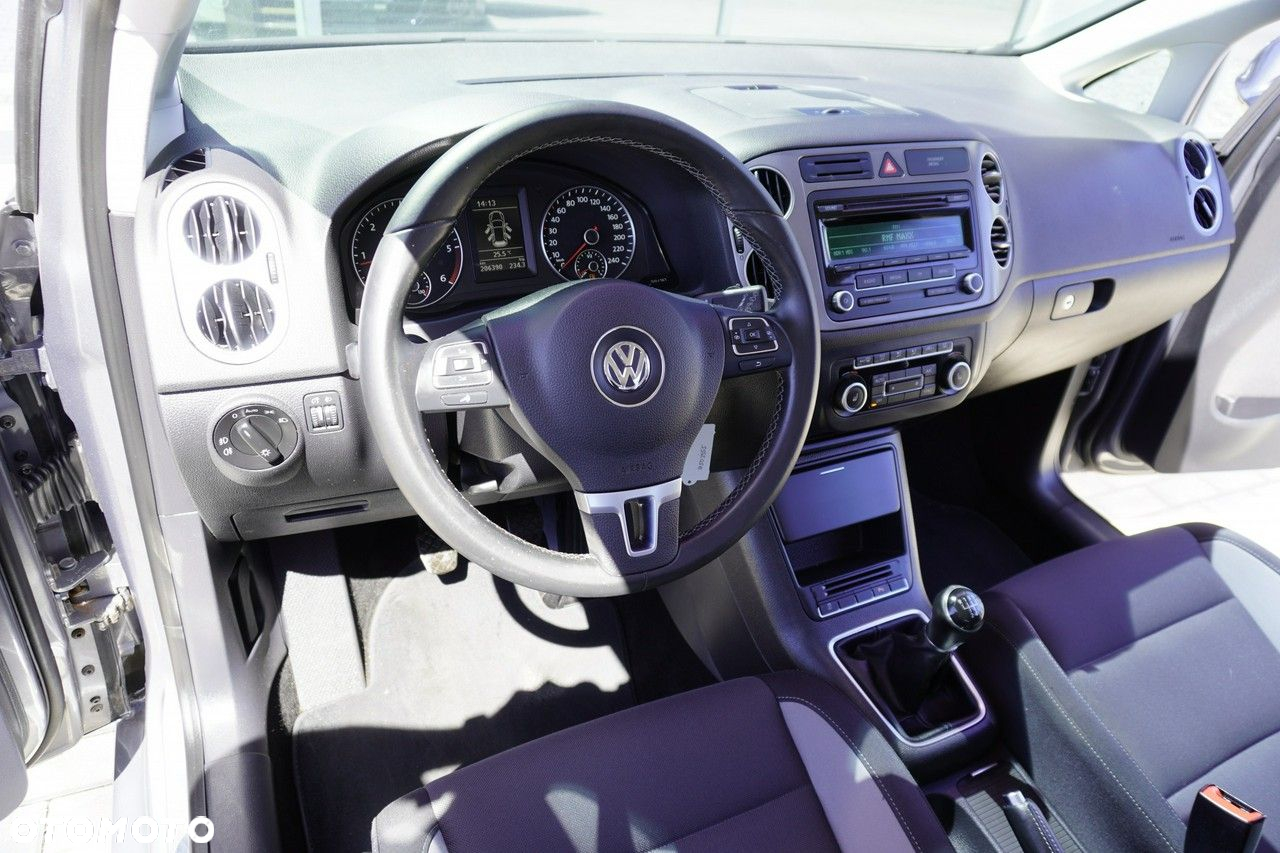 Volkswagen Golf Plus - 11