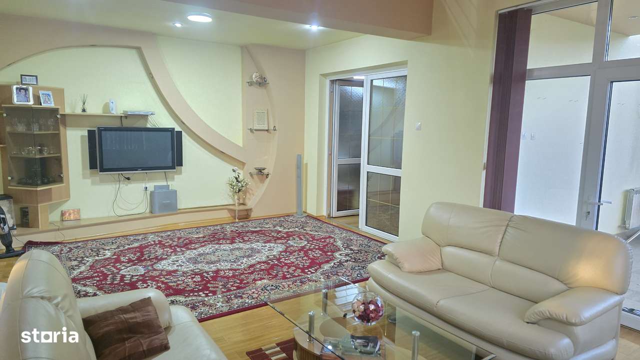 Vand casa de locuit sau pentru pensiune Deva, 22 Decembrie, S+P+1+M, - Imagine principală: 2/20