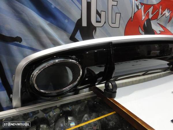 Spoiler / difusor traseiro em plastico ABS + ponteiras, para Audi A4 B8, de 2012-2015 Look RS4 - 18