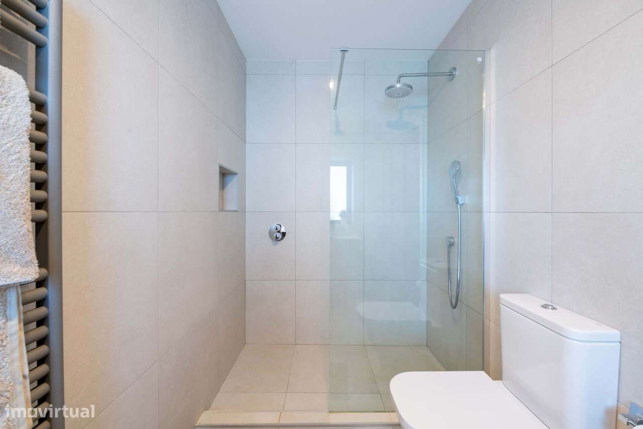 Villa de luxo de 5 quartos de golfe na linha de frente-23