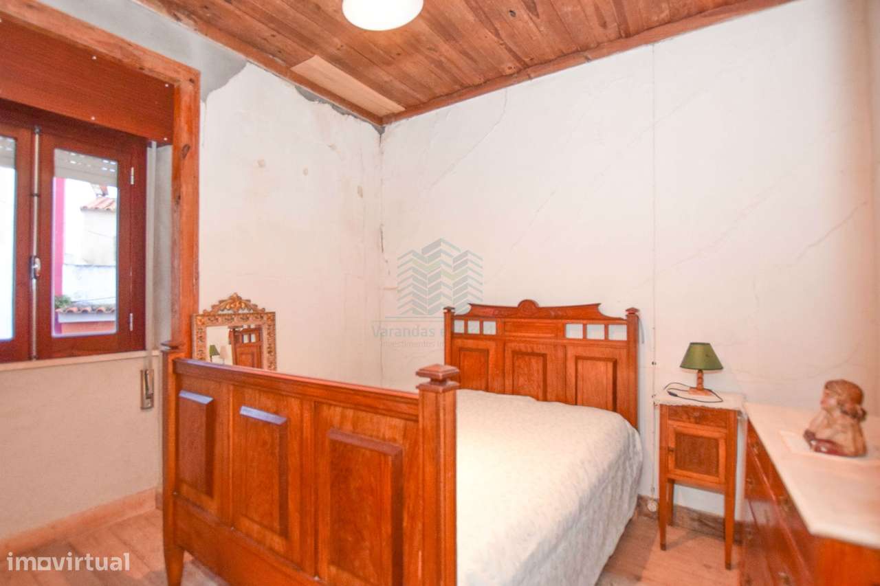 Moradia T7 com Garagem e Armazém - Alcorochel - Torres Novas-19