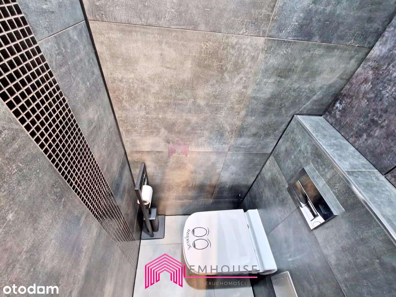 Komfortowe czteropokojowe mieszkanie z balkonem.-11