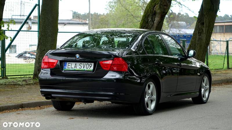 BMW Seria 3 - 32